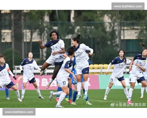 申花女足崭露头角，巾帼不让须眉，铿锵玫瑰闪耀绿茵