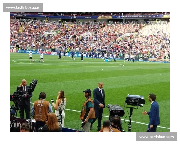 小组第一之争悬念迭起！世界杯分组结果让球迷直呼过瘾！